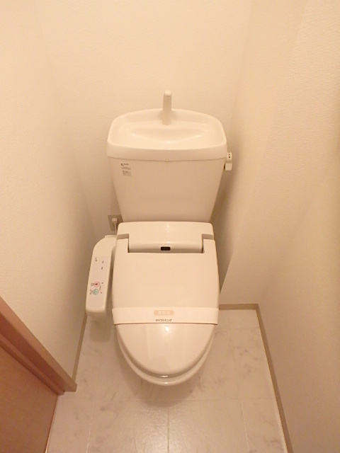 トイレ　図面と現状に相違がある場合には現状を優先