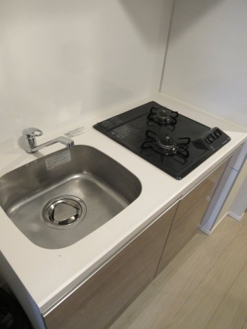 キッチン　コンパクトなキッチンで掃除もラクラク