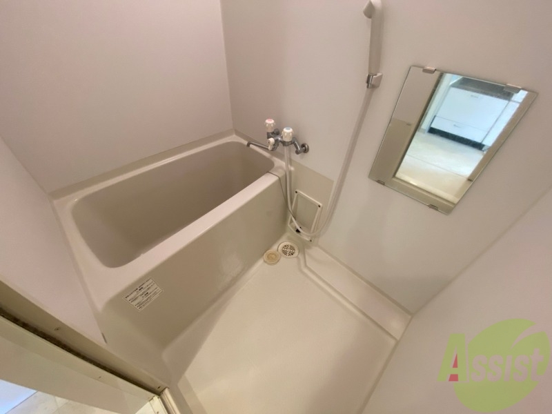 バス・シャワールーム　お風呂です。ゆっくりお風呂につかるのも体に良いですね～