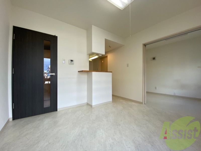 居室・リビング　広くてキレイなお部屋が広がっていて、充実した生活が送れそう。