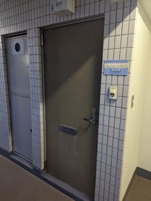 玄関　他号室参考画像