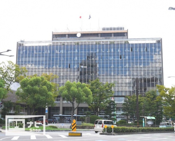 コンビニ　ファミリーマート東古松中央店（コンビニ）まで606m