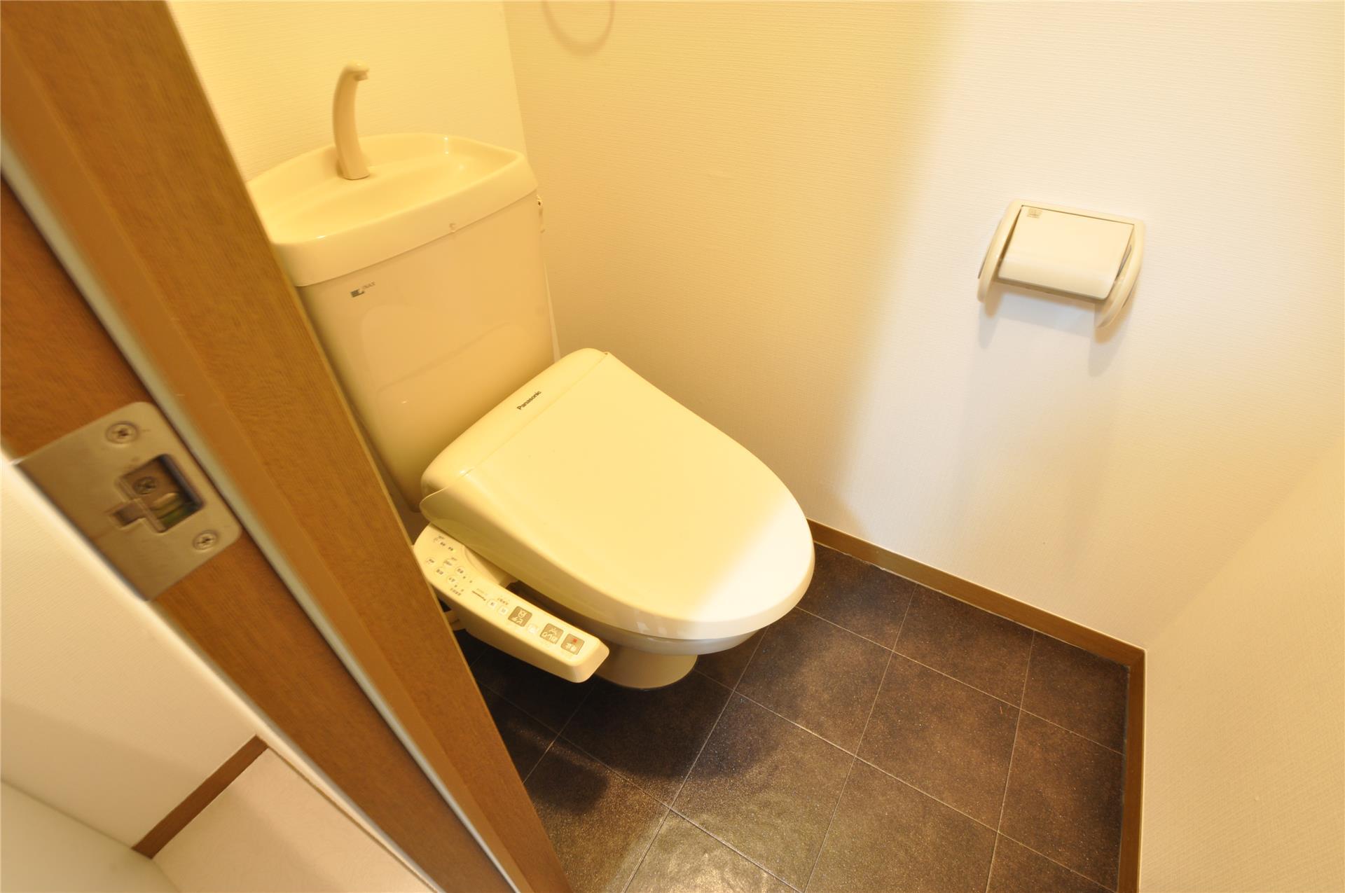 トイレ　※別室参考写真