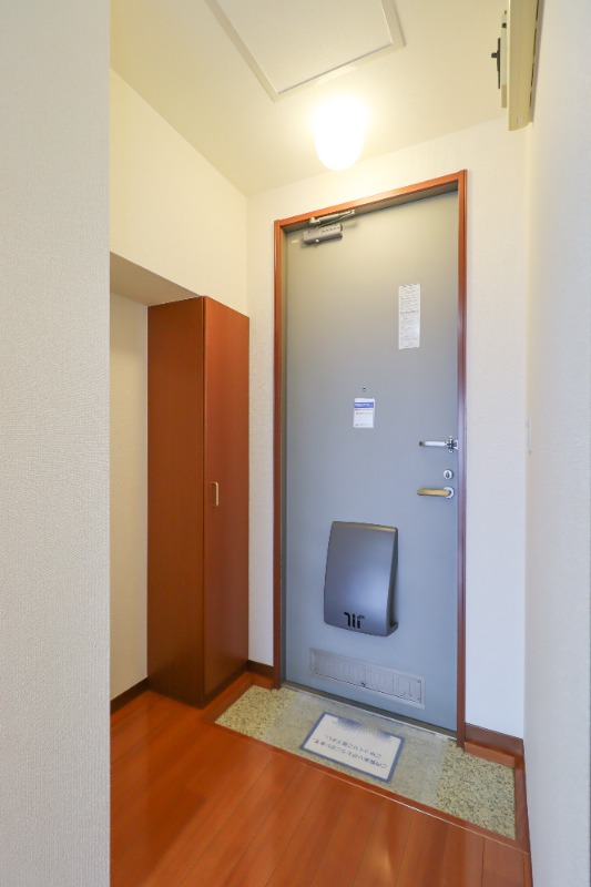 玄関　図面と現状に相違がある場合には現状を優先