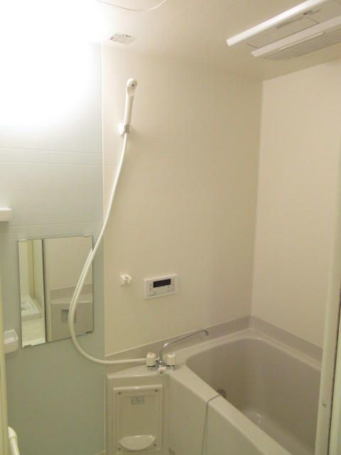 バス・シャワールーム　日々の暮らしに欠かせないお風呂です