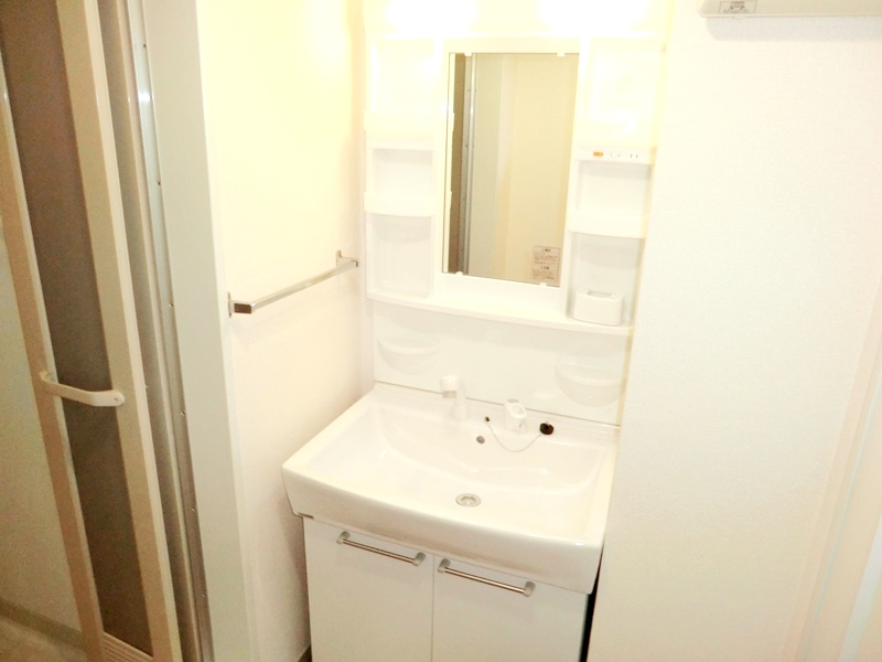 洗面設備　使い勝手の良い独立洗面台☆