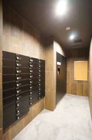 その他共有部分　不在時にも便利な宅配ＢＯＸ付きです♪