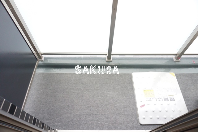 バルコニー　暖かな日差しのふりそそぐバルコニー♪