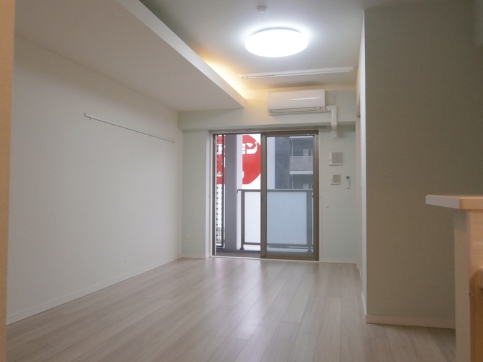 居室・リビング　広々とした洋室です