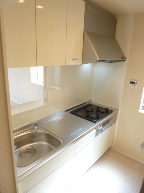 キッチン　ガス3口グリル付キッチン