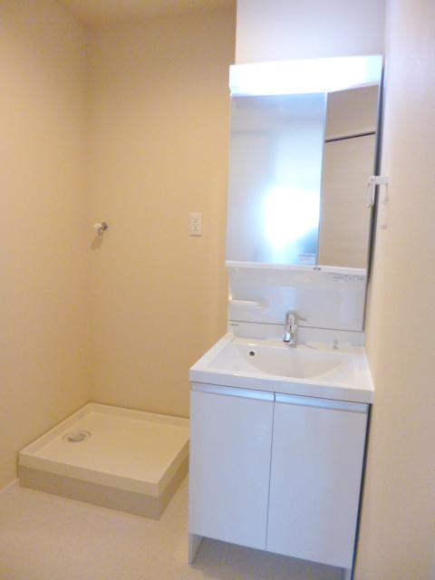 洗面設備　シャンプードレッサーの洗面台