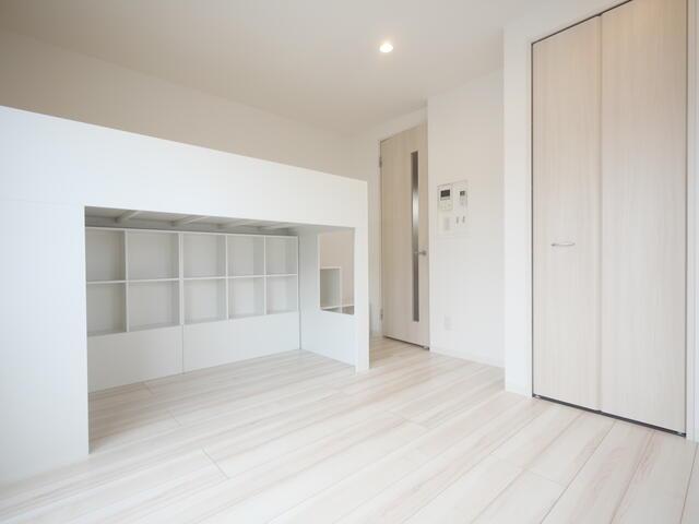 居室・リビング　?