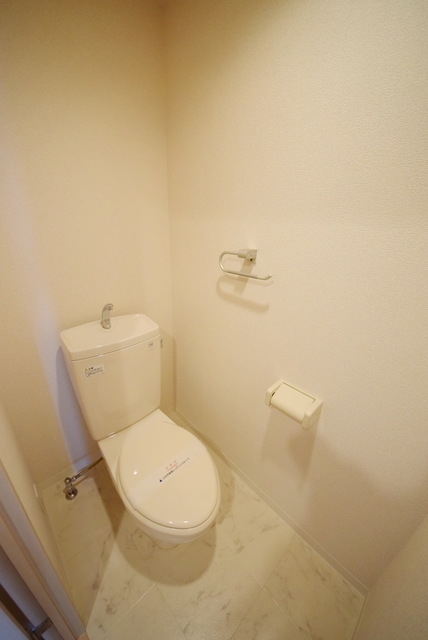 トイレ　※別部屋参考写真