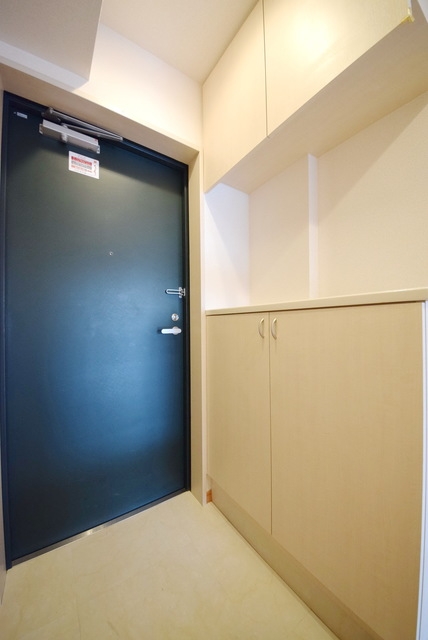 玄関　※別部屋参考写真