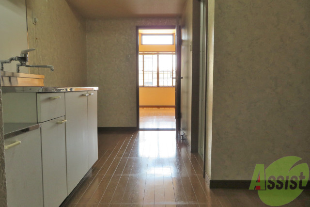 玄関　玄関から見た景色です。イメージできますか。