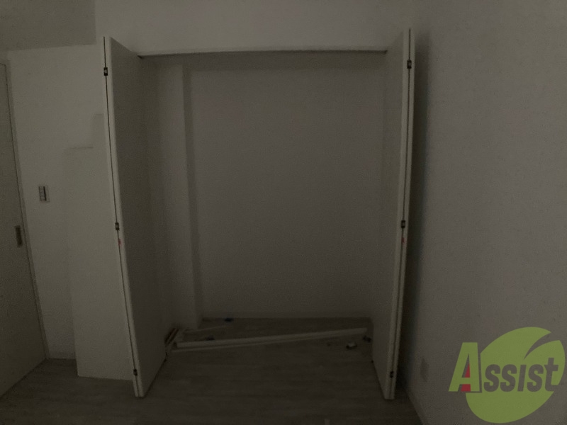 収納　クローゼットは奥行きもあり、荷物が多い方でも安心です。