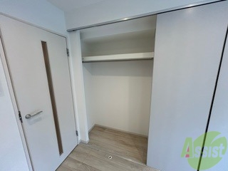 収納　壁側のクローゼットの中はこんな感じです。