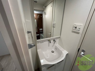 洗面設備　独立洗面台なので朝の準備が捗りそうです。