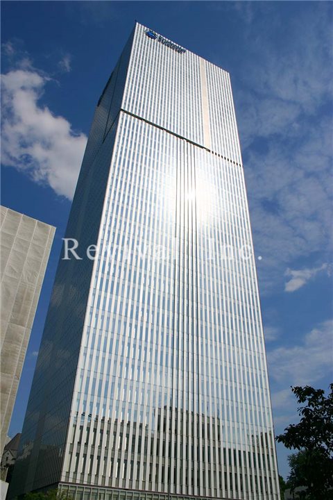 建物外観　存在感溢れる佇まい