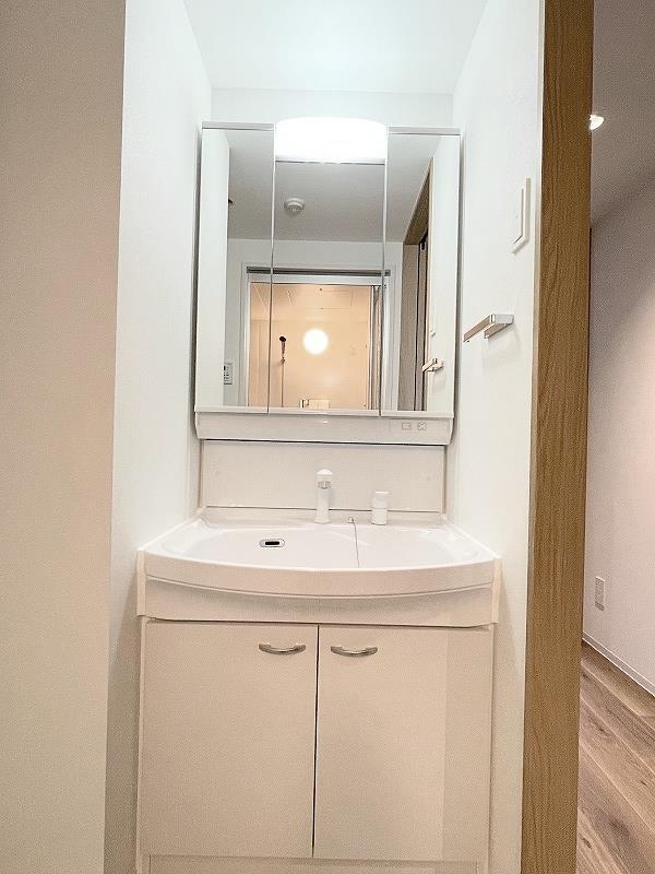 洗面設備　洗髪洗面化粧台