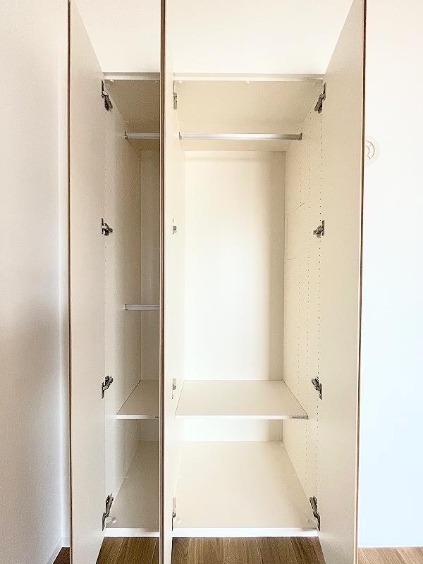 収納　クローゼット（洋室４帖側）