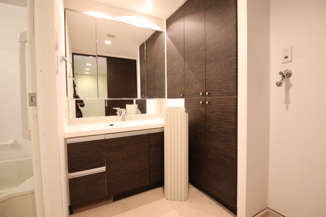 洗面設備　※別室の参考写真の為、現況優先です。