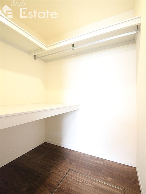 収納　ウォークインクローゼット