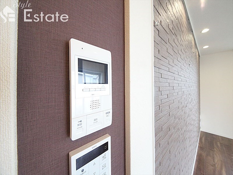 セキュリティ　モニター付きインターホン