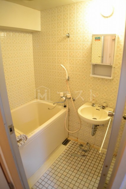 バス・シャワールーム　別部屋参考写真