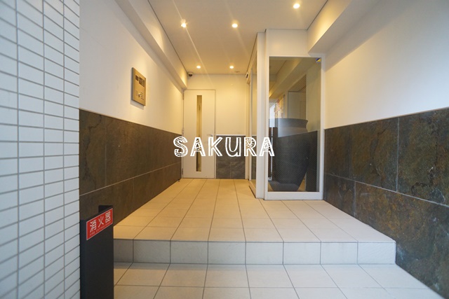 セキュリティ　不審者、勧誘員をシャットアウトできるオートロックです♪