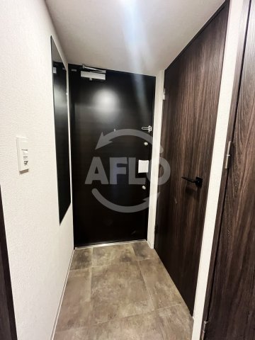 玄関　コンフォリア・リヴ博労町一丁目Q　玄関