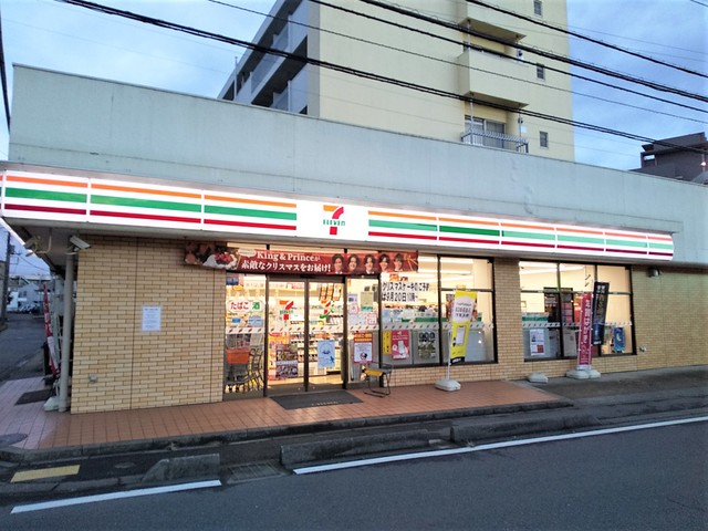 コンビニ　セブンイレブン志木愛宕通り店（コンビニ）まで120m