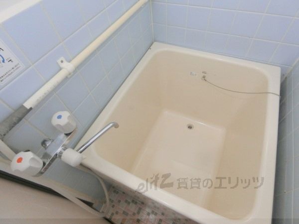 バス・シャワールーム　風呂