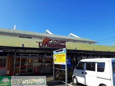 スーパー　リブレ京成幕張本郷店（スーパー）まで360m
