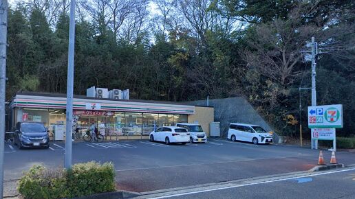 コンビニ　セブンイレブン千葉作草部町店（コンビニ）まで295m