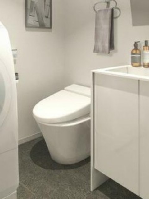 トイレ　室内参考写真