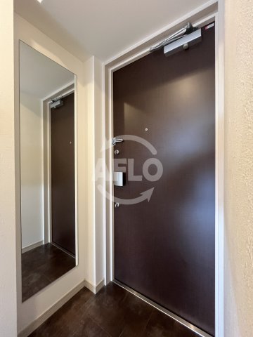 玄関　スプランティッド新大阪キャトル　玄関