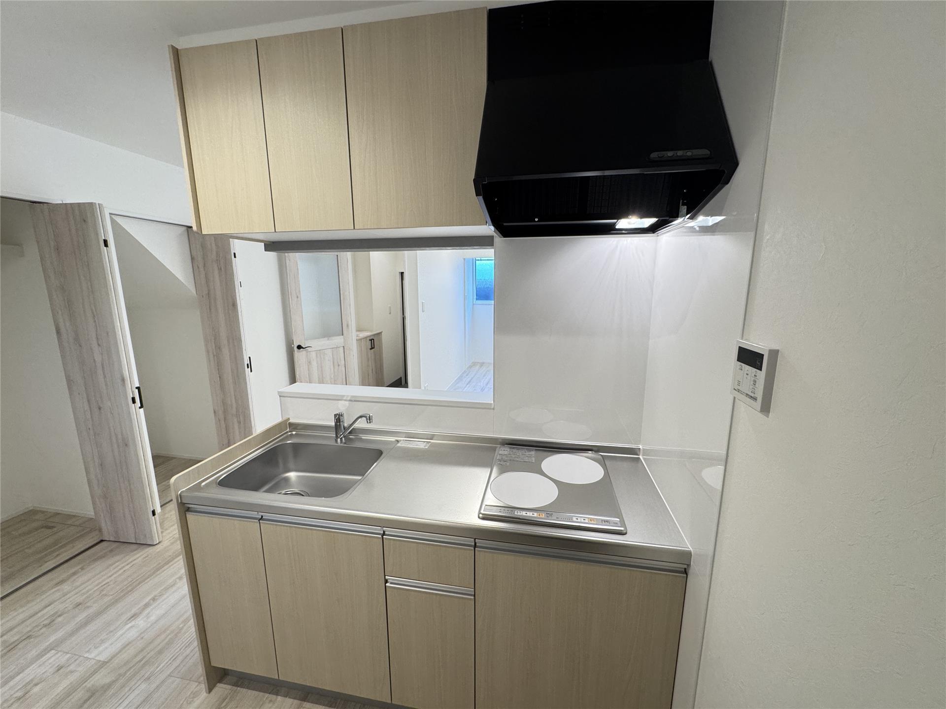 キッチン　※同一仕様の参考写真です（色等異なる場合有）