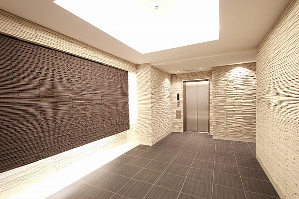 エントランス　【女性のお一人暮らしでも安心のセキュリティ♪】おすすめ！