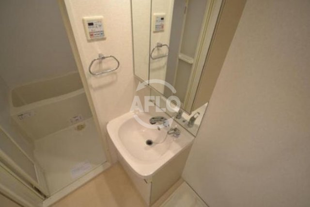 洗面設備　ミュプレ北浜　洗面化粧台