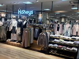 ショッピングセンター　ハニーズ東大島店（ショッピングセンター）まで360m