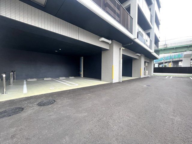 駐車場　駐車場