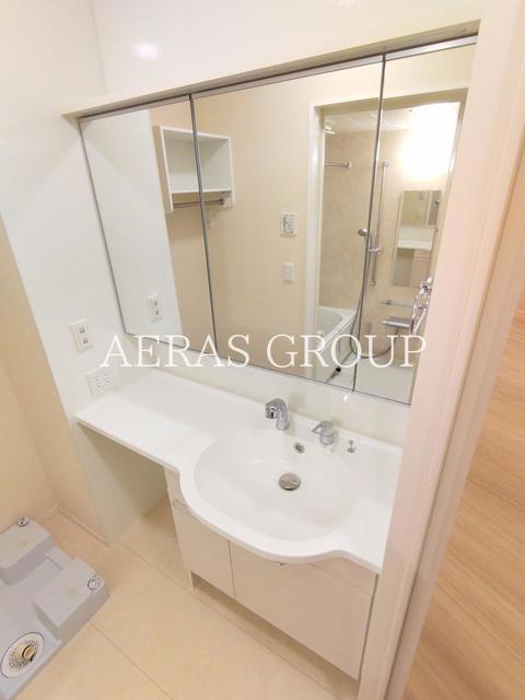 洗面設備　同仕様