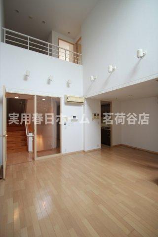 居室・リビング　※別部屋参考写真（リフォーム前）