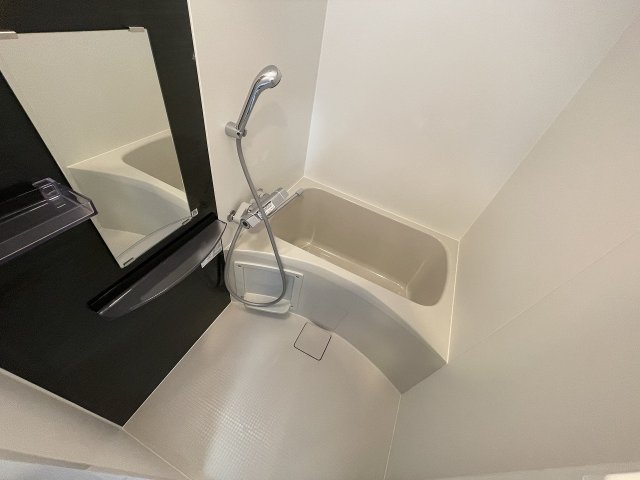 バス・シャワールーム　お風呂です