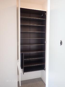 玄関　玄関（イメージ）