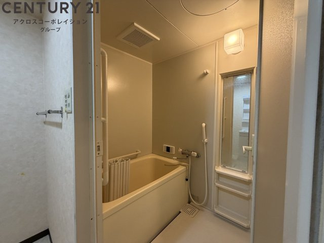 バス・シャワールーム　落ち着く空間のバスルーム♪