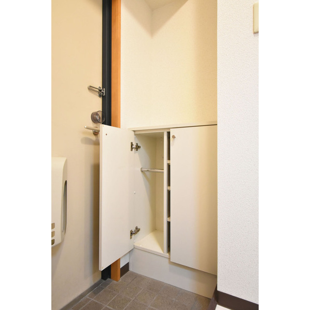 玄関　シューズボックス