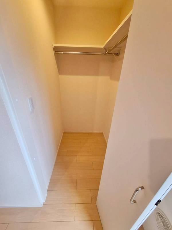 収納　★1.1帖のウォークインクローゼット★