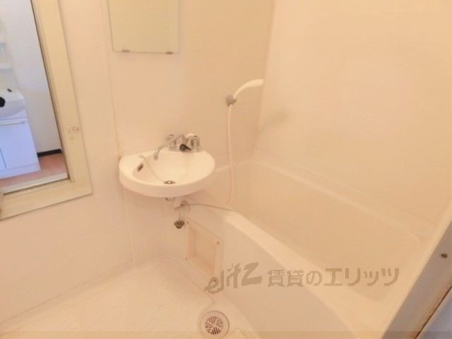 バス・シャワールーム　風呂